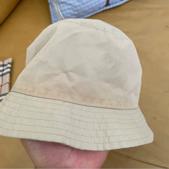 BURBERRY Women's Classic Reversible Bucket Hat In Nova Check - Picture 5 of 6